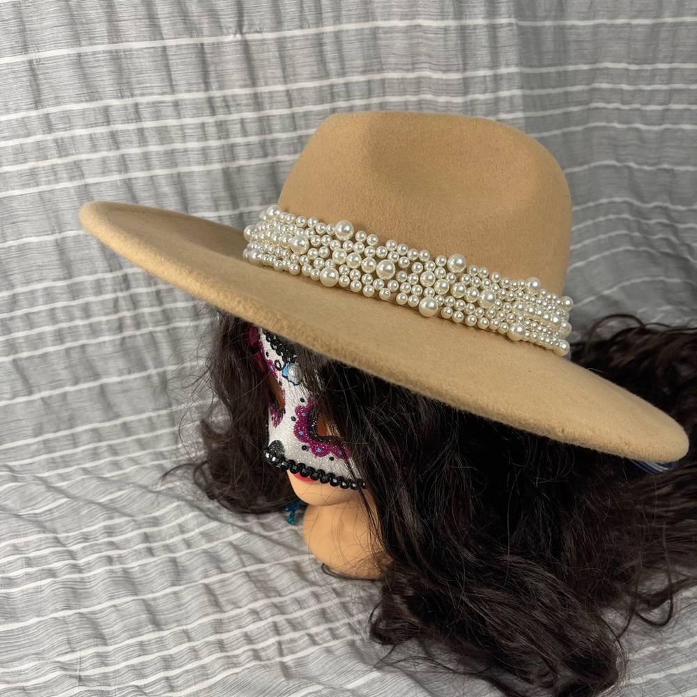 Wool‎ Fedora With faux Pearl Trim Hat scoop
